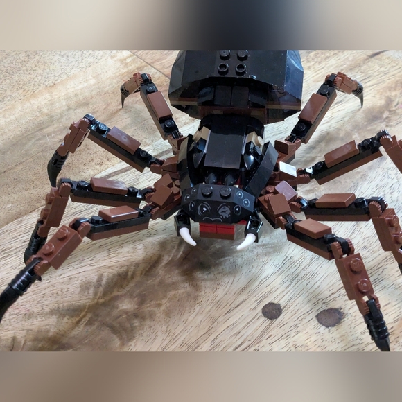 LEGO 9470 Shelob Attacks -complete - Picture 3 of 12